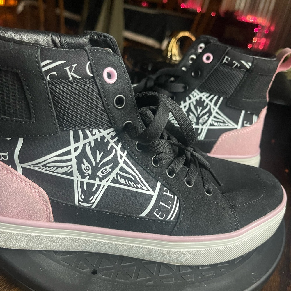 Women's Black and Pink High-Top Sneakers Blackcraft Cult Tabitha